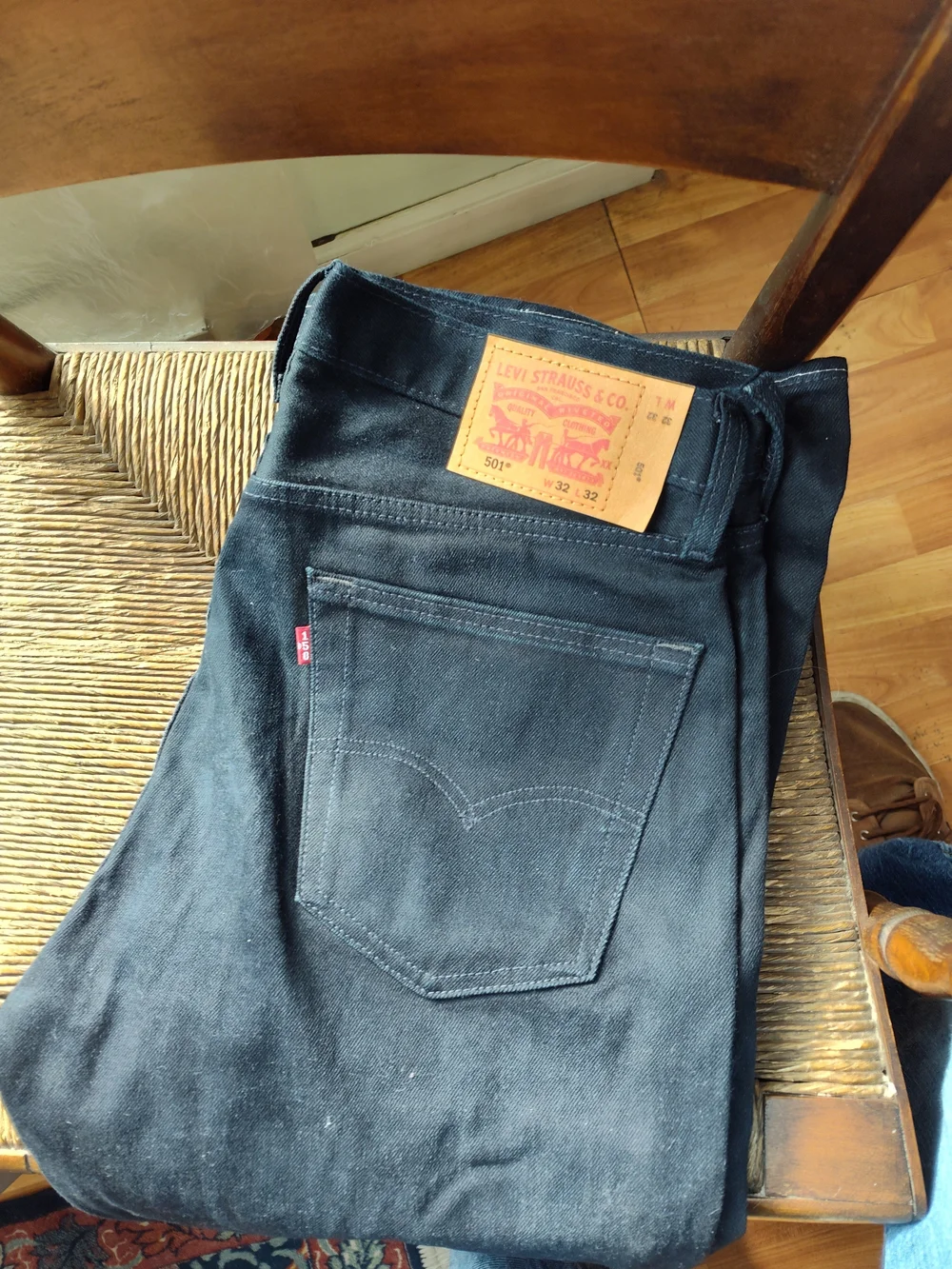 Levi's Men's Black Slim Straight Jeans